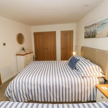 Ferienwohnung Sea Drift Tenby Exterior foto